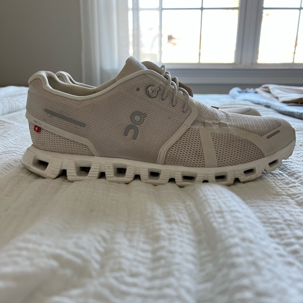 On Cloud 5 Sneakers